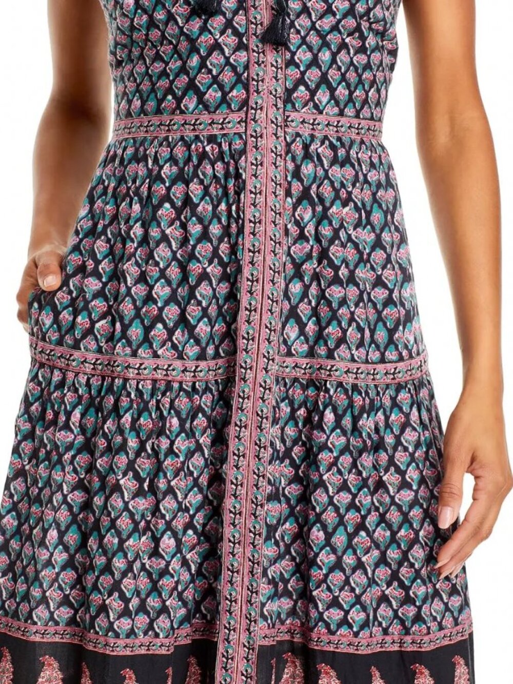 Sea New York Donna Midi Dress as seen on Brittany Snow in "Hunting Wives". - Picture 4 of 12